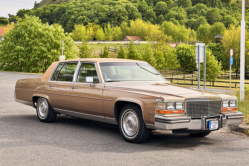 nevezo_Simon T Cadillac