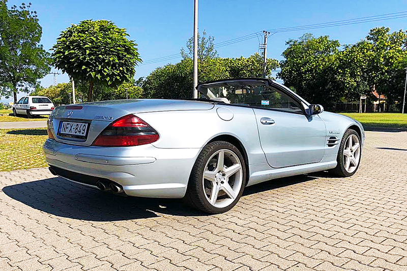 nevezo_Komaromi Laszlo