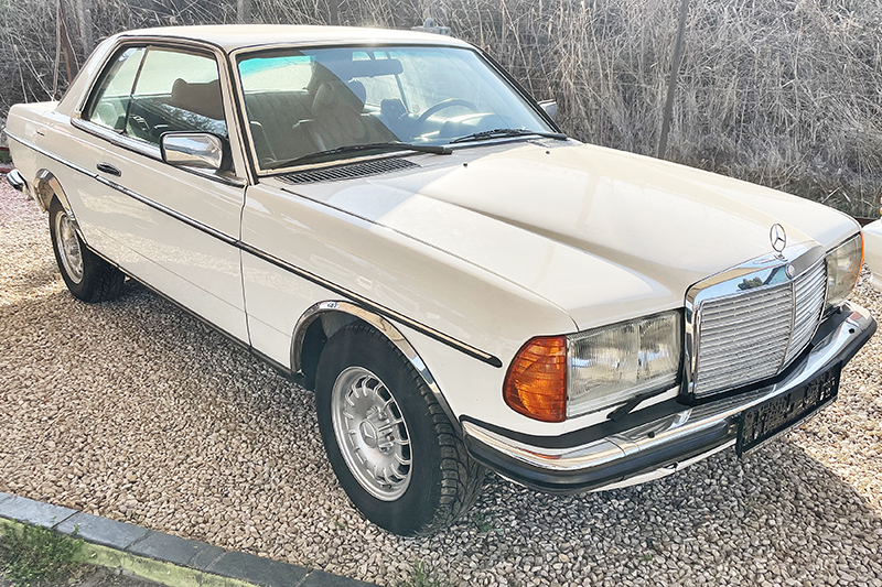 nevezo_Laczi Attila_mb 280CE 1977