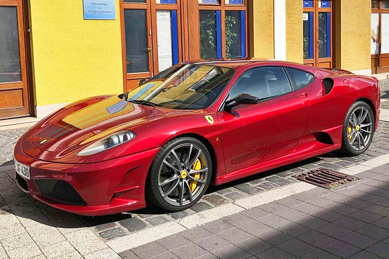 nevezo_Peter Attila_ Ferrari Scuderia