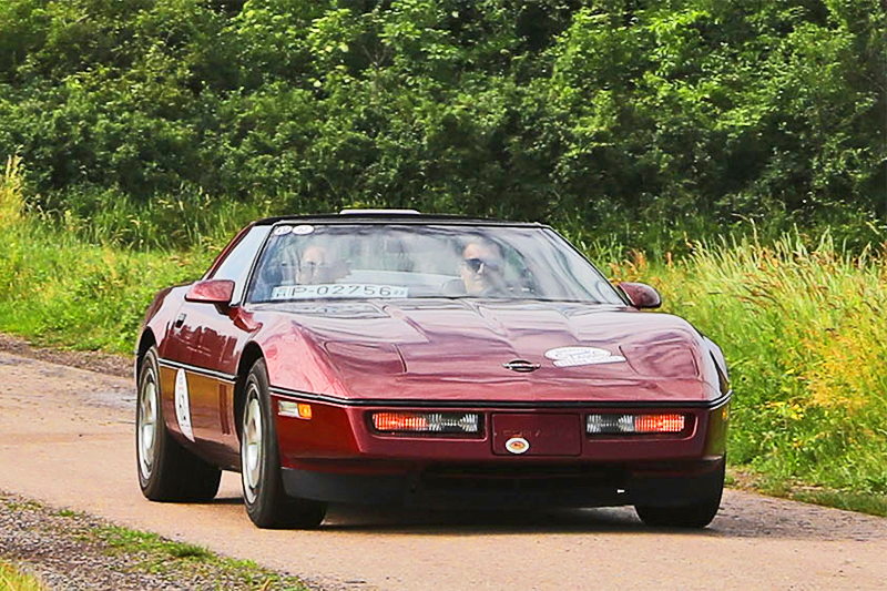 nevezo_tomozi corvette C4