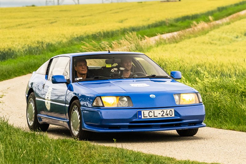 nevezo_Tajthy Renault